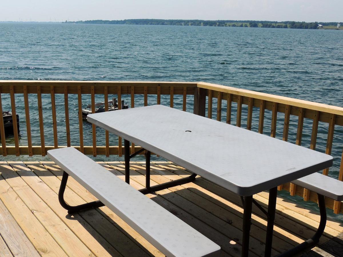 Angel Rock Waterfront Cottages Cape Vincent Экстерьер фото