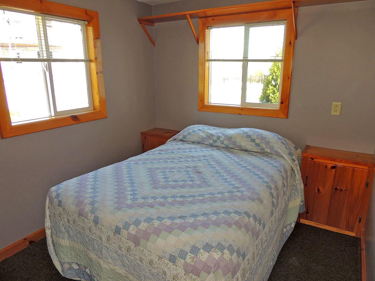 Angel Rock Waterfront Cottages Cape Vincent Экстерьер фото